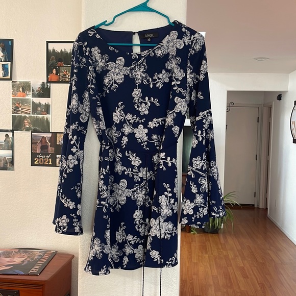 Angl small - Picture 1 of 4